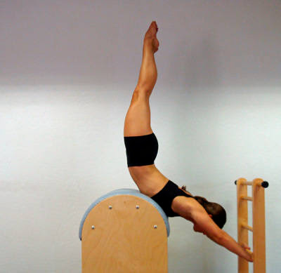 exercício ladder barrel pilates